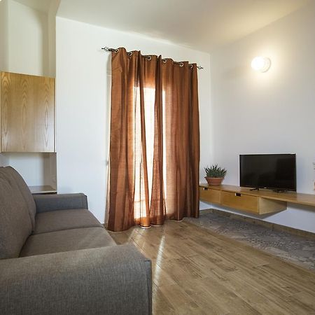 Quinto Tronco Hotell Elini Exteriör bild