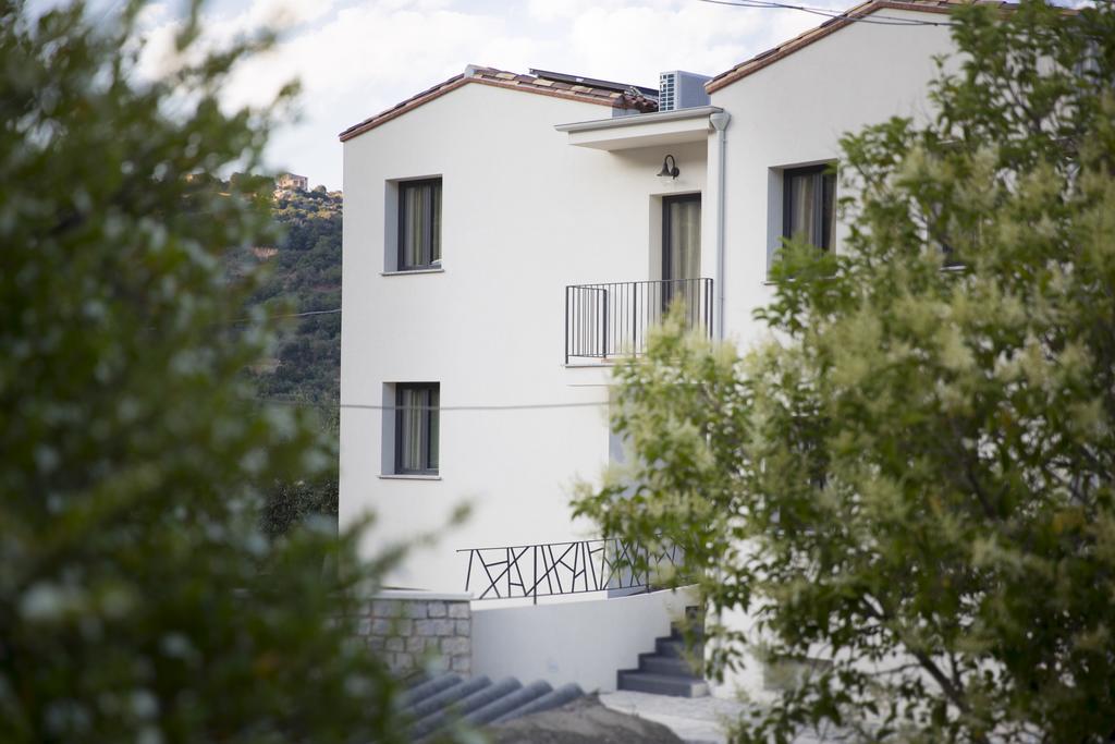 Quinto Tronco Hotell Elini Exteriör bild