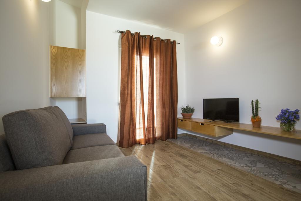 Quinto Tronco Hotell Elini Exteriör bild